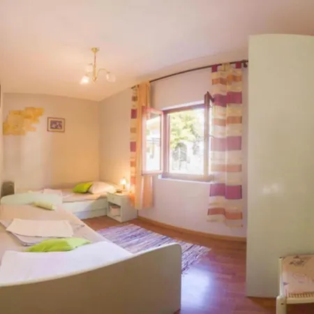 Jukica - Two Bedroom With Sea View * Vis