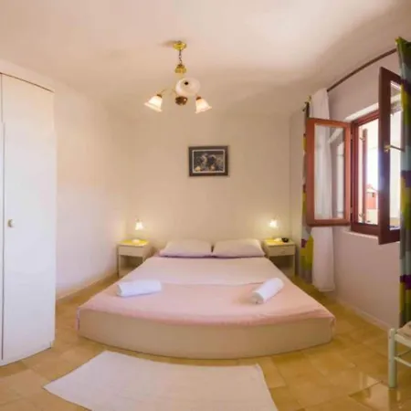 Jukica - Two Bedroom With Sea View Vis